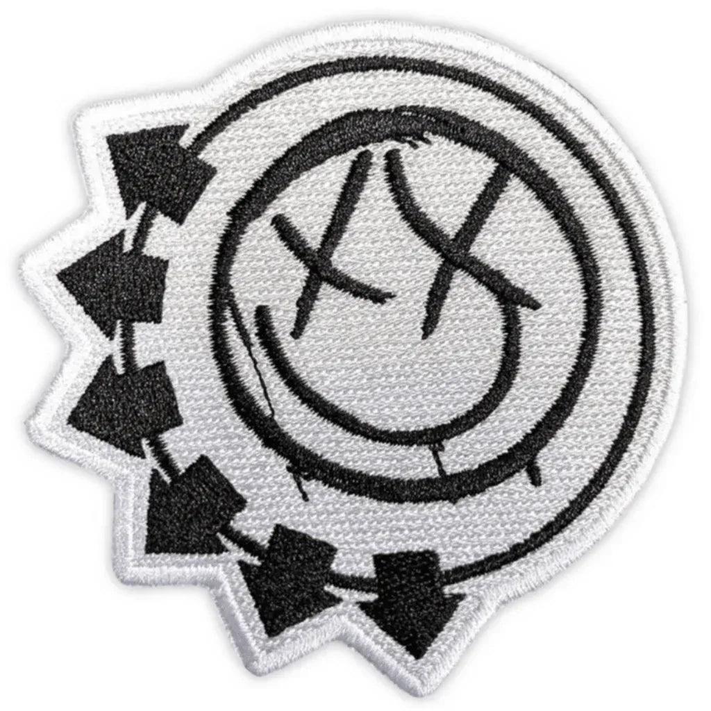 Blink-182-Patch-Aufnaeher-Black-Six-Arrow-Smile - Totenkopf.com