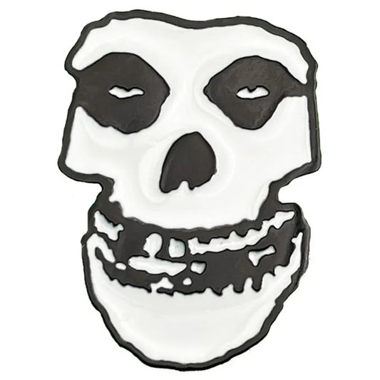 Misfits Anstecker Pin · White Skull Cut Out (3cm x 4cm) - Totenkopf.com